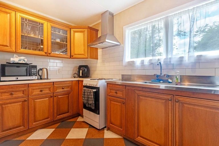 Photo of property in 12 Falkner Park, Taumarunui, 3920