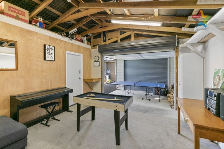 Photo of property in 289 Stokes Valley Road, Stokes Valley, Lower Hutt, 5019