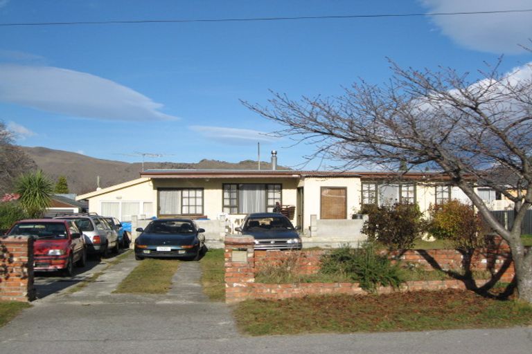 Photo of property in 12 Ortive Street, Cromwell, 9310