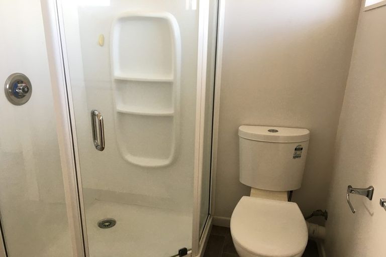 Photo of property in 28g Leighton Avenue, Waiwhetu, Lower Hutt, 5010