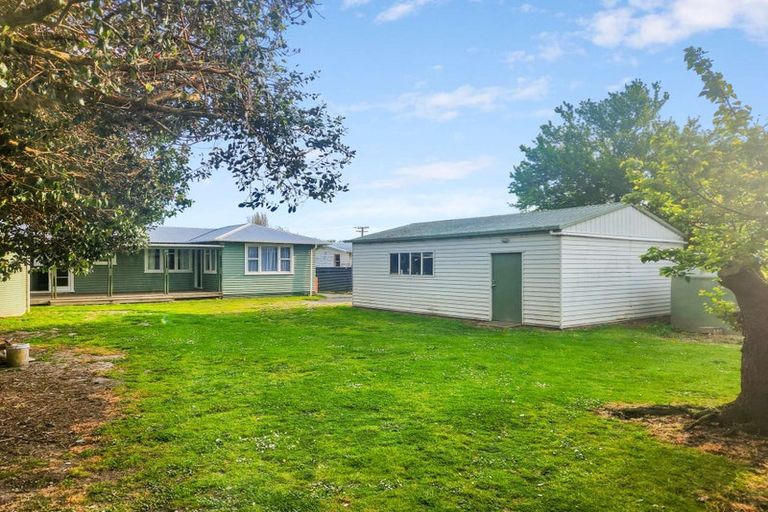 Photo of property in 10 Atkins Street, Patutahi, Gisborne, 4072