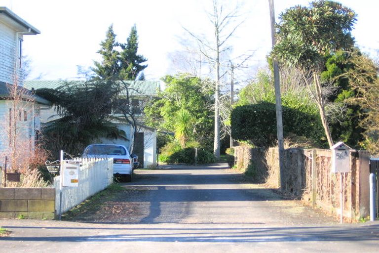 Photo of property in 58 Sandwich Road, St Andrews, Hamilton, 3200