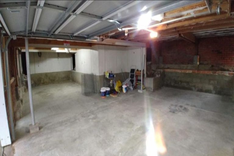 Photo of property in 17 Bleakhouse Road, Howick, Auckland, 2014