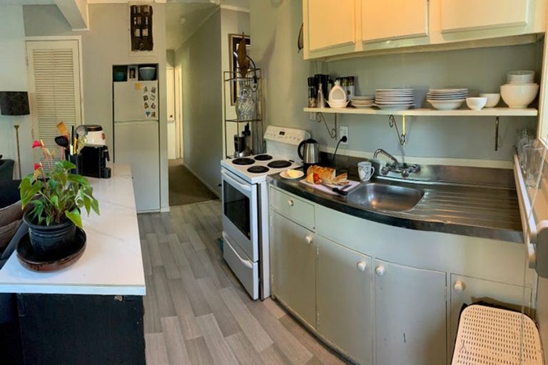 Photo of property in 35 Tahuna Road, Paihia, 0200