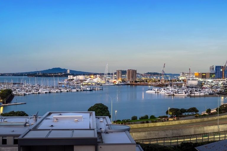 Photo of property in 8 Ring Terrace, Saint Marys Bay, Auckland, 1011