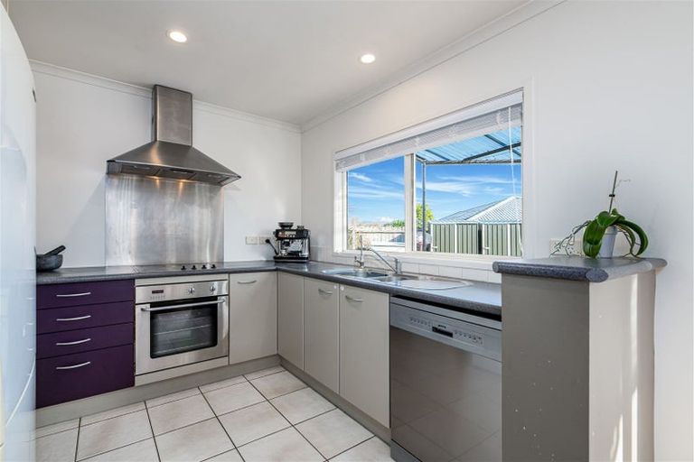 Photo of property in 15 Espalier Drive, Henderson, Auckland, 0612