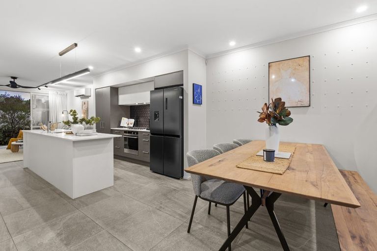 Photo of property in 18 Taitonga Lane, Stanmore Bay, Whangaparaoa, 0932
