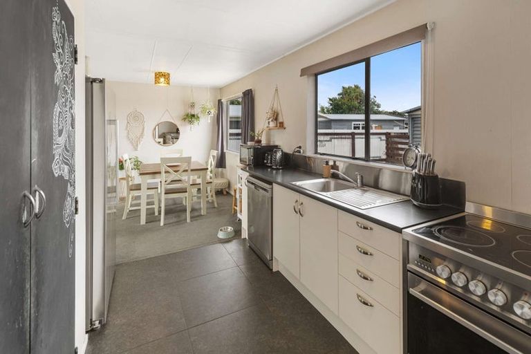 Photo of property in 4 Perth Street, Levin, 5510