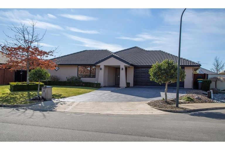 Photo of property in 7 Baltic Place, Northwood, Christchurch, 8051