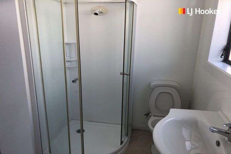 Photo of property in 57 Royal Crescent, Saint Kilda, Dunedin, 9012