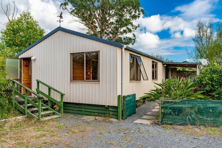 Photo of property in 145 Tavinor Road, Otaika, Whangarei, 0170