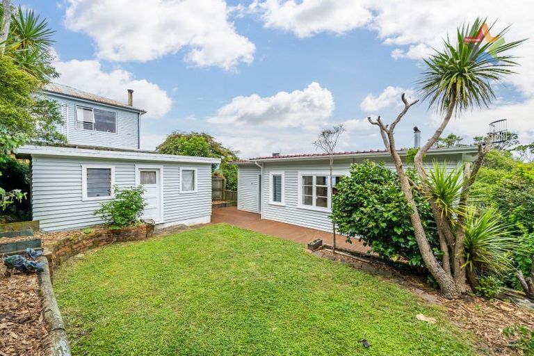 Photo of property in 12 Titiro Moana Road, Korokoro, Lower Hutt, 5012