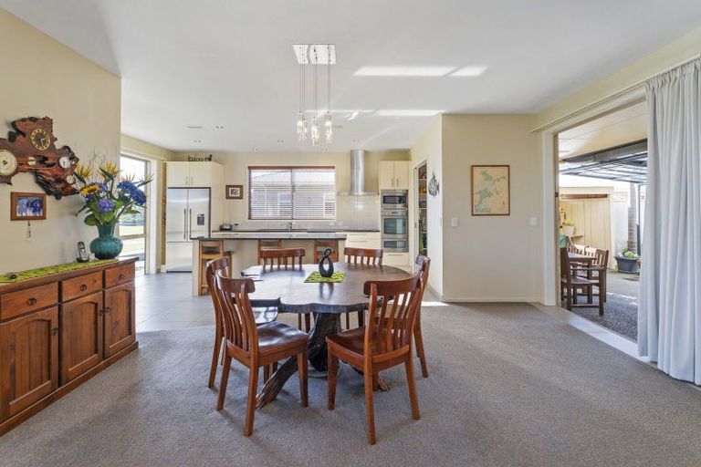 Photo of property in 22 Aquila Drive, Whitianga, 3510