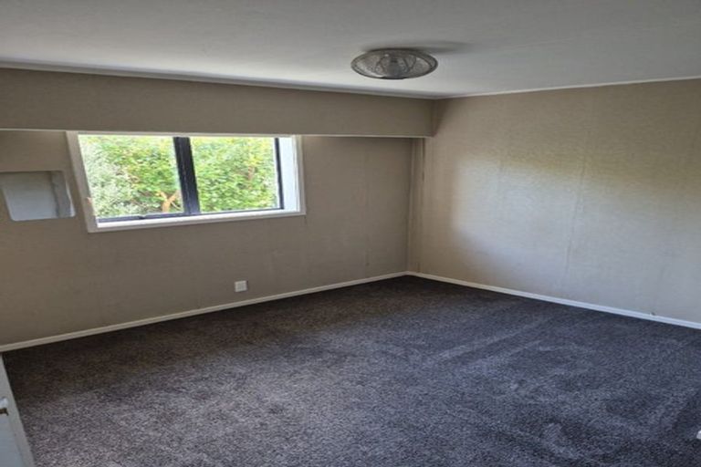 Photo of property in 80 Watt Road, Otatara, Invercargill, 9879