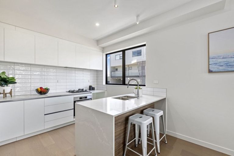 Photo of property in 67e Lake Road, Devonport, Auckland, 0624