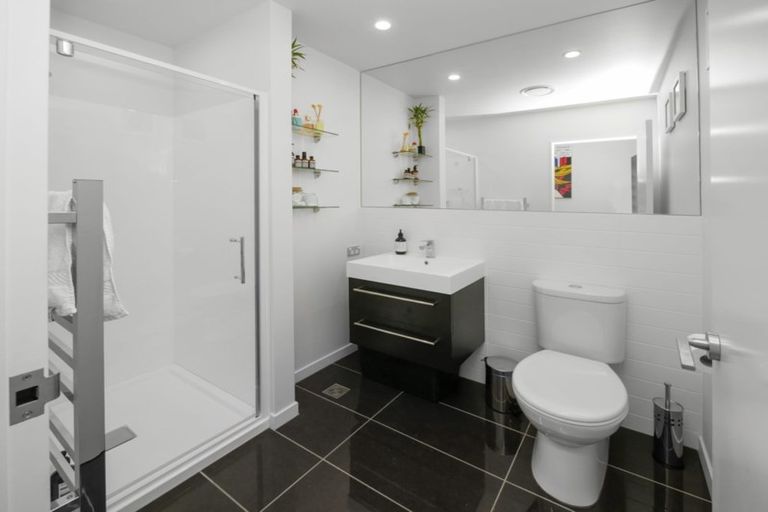 Photo of property in 8 Thatcher Crescent, Crofton Downs, Wellington, 6035