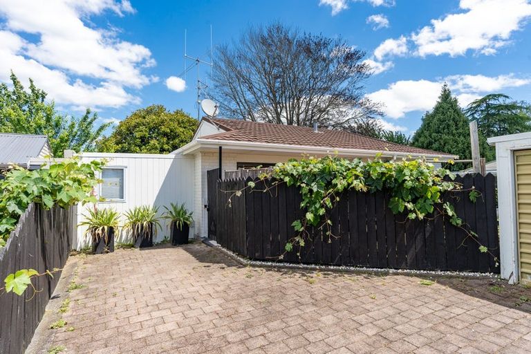 Photo of property in 10c Frances Street, Hamilton East, Hamilton, 3216