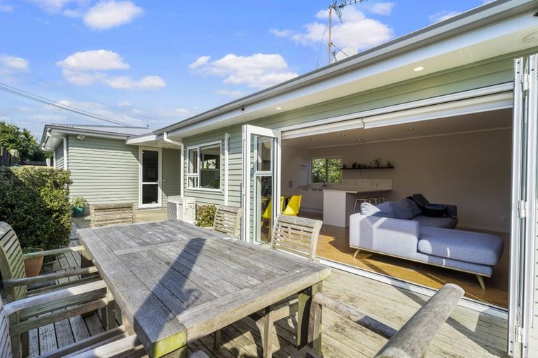 Photo of property in 7 Walbrook Road, Manly, Whangaparaoa, 0930