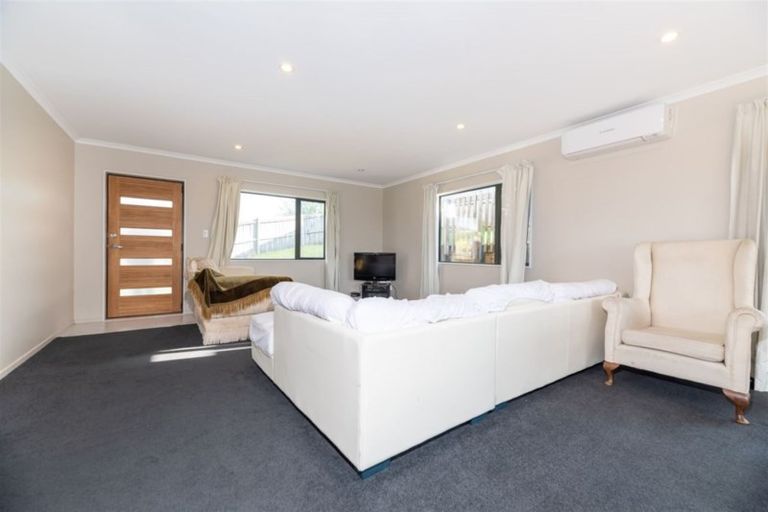 Photo of property in 34 Mili Way, Ranui, Auckland, 0612