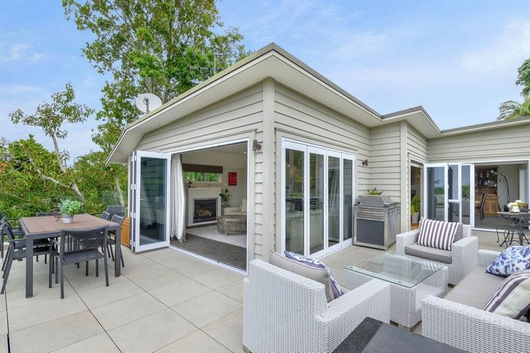 Photo of property in 33b Bleakhouse Road, Howick, Auckland, 2014