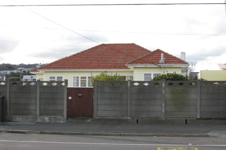 Photo of property in 99 Rongotai Road, Kilbirnie, Wellington, 6022