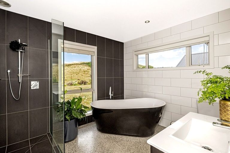 Photo of property in 184 Gaddums Hill Road, Outer Kaiti, Gisborne, 4010