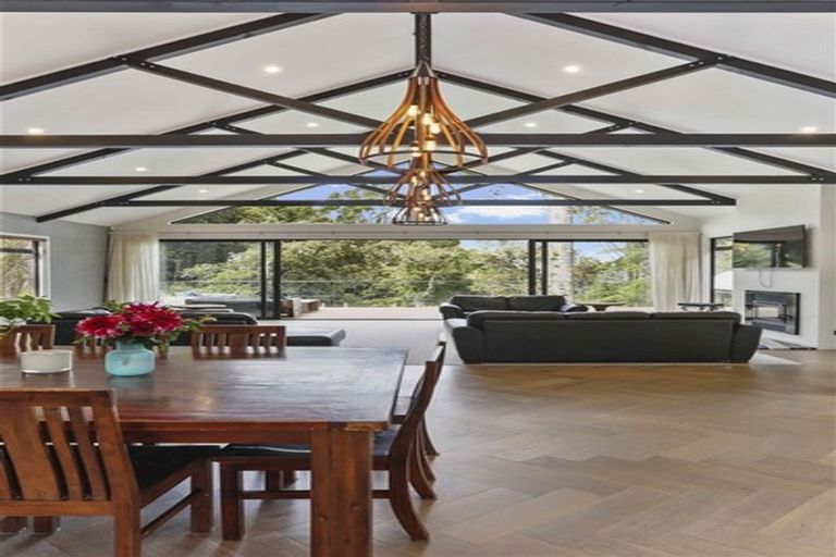 Photo of property in 123 Pinchgut Road, Kaukapakapa, 0873