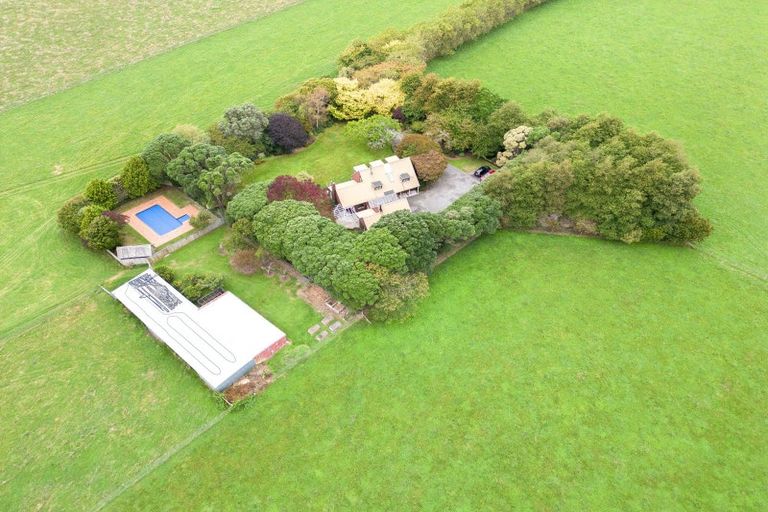 Photo of property in 962 State Highway 1 South, Manakau, Levin, 5573