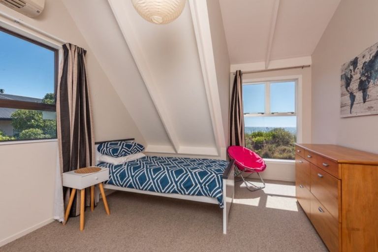 Photo of property in 91 Field Way, Waikanae Beach, Waikanae, 5036