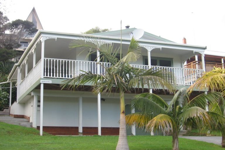 Photo of property in 11 Baker Street, Russell, 0202