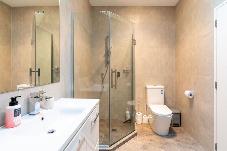 Photo of property in 8 Kohia Way, Huapai, Kumeu, 0810