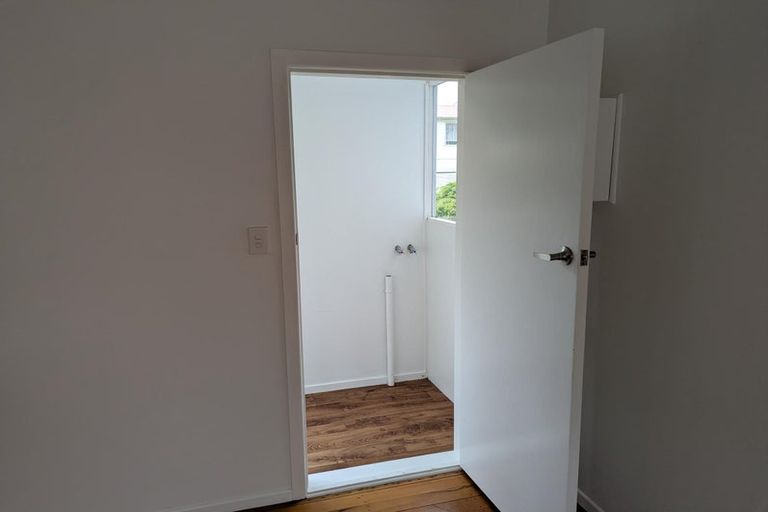 Photo of property in 3/25 Corunna Road, Milford, Auckland, 0620