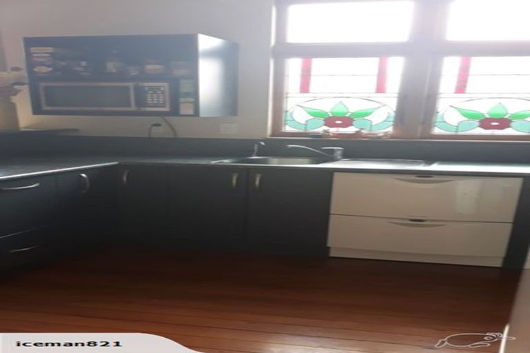 Photo of property in 22 Nikau Street, Takaro, Palmerston North, 4410