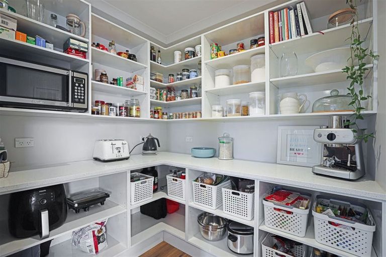 Photo of property in 2 Kelburn Place, Tinwald, Ashburton, 7700