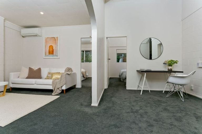 Photo of property in 79 Hadfield Street, Beach Haven, Auckland, 0626