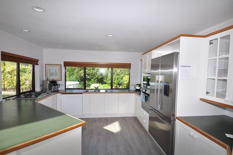 Photo of property in 100 Tangiteroria Lane, Pauanui, Hikuai, 3579