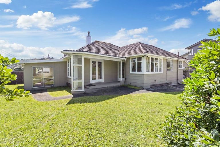 Photo of property in 7 Kura Street, Titahi Bay, Porirua, 5022