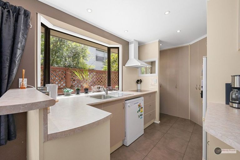 Photo of property in 70 Major Drive, Kelson, Lower Hutt, 5010