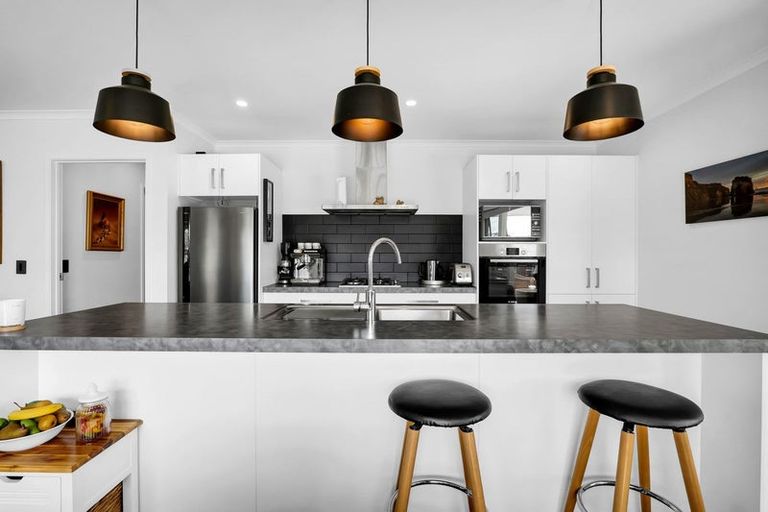 Photo of property in 26 Jules Crescent, Bell Block, New Plymouth, 4312