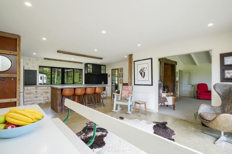 Photo of property in 102 Black Road, Otatara, Invercargill, 9879