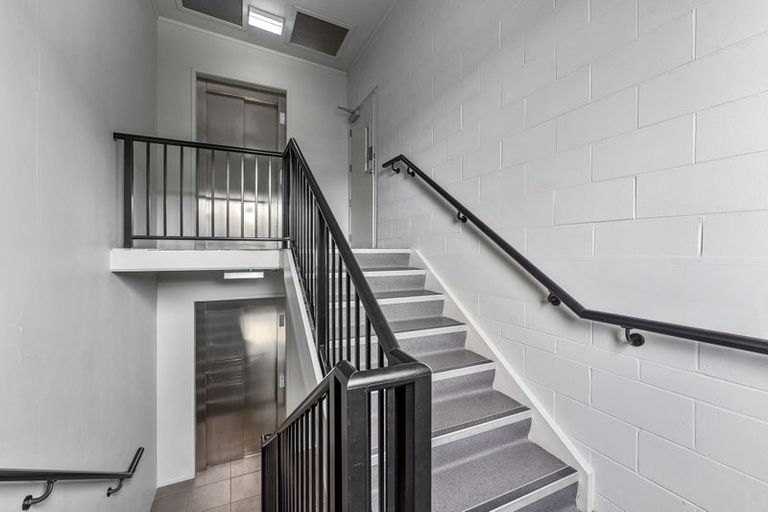 Photo of property in The Grand Apartments, 2d/4 Kell Drive, Albany, Auckland, 0632