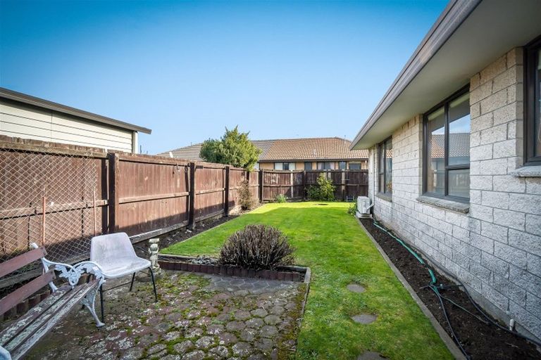 Photo of property in 2/359 Main South Road, Hornby, Christchurch, 8042