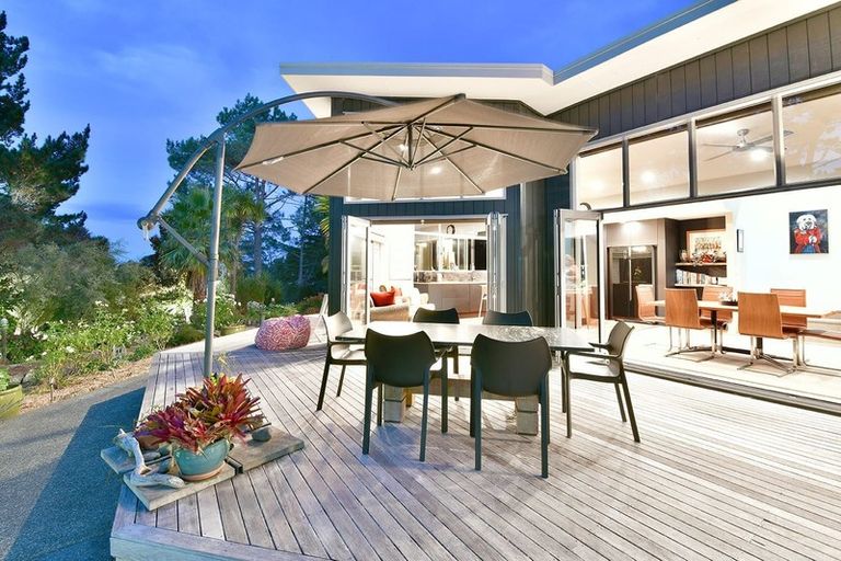 Photo of property in 84a Scott Road, Stanmore Bay, Whangaparaoa, 0932