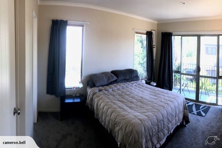 Photo of property in 90 Mount Taylor Drive, Glendowie, Auckland, 1071