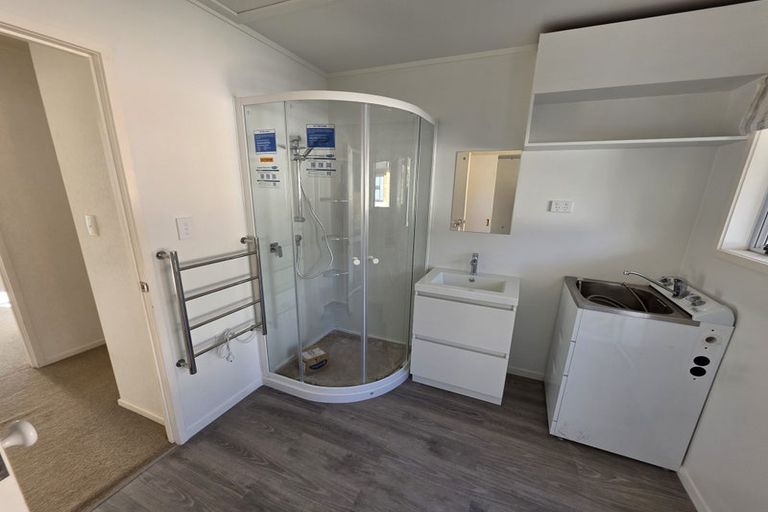 Photo of property in 16 Arohia Place, Snells Beach, 0920