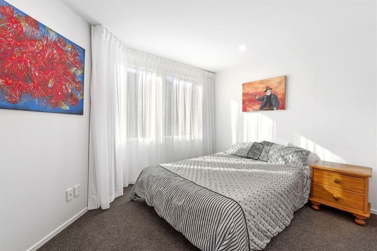 Photo of property in 1/148 Beach Road, Campbells Bay, Auckland, 0630