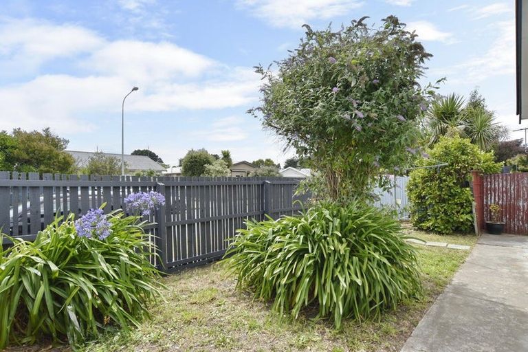 Photo of property in 1/16 Kawau Crescent, Bromley, Christchurch, 8062