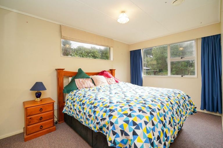 Photo of property in 28 Dunns Road, Otatara, Invercargill, 9879