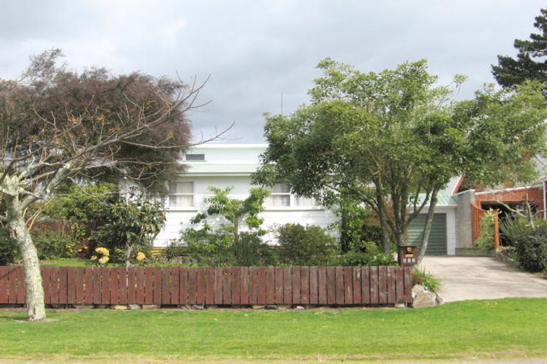Photo of property in 211 Bellona Road, Whangamata, 3620