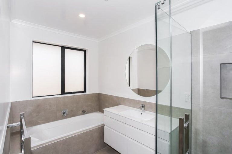 Photo of property in 39 Leathem Crescent, Pokeno, 2402